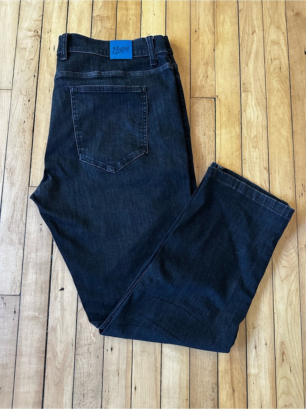 Mugsy Men’s Straight Jeans in Black